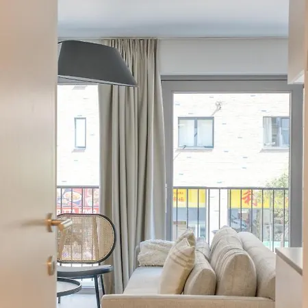Cosy Seaside Apartment